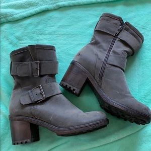 Sonoma memory foam Booties- Size 7, Used